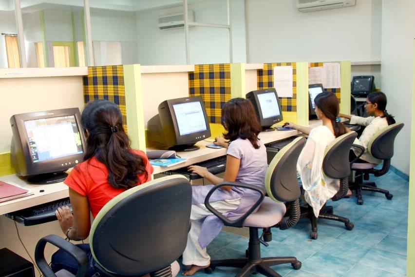 Indira College of Commerce & Science Tathawade Lab photo 1